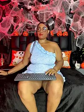 Admire AranzalatinBlaks1, she wants to masturbate for you AranzalatinBlaks1 from StripChat