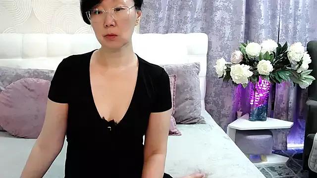 Asian_legs on StripChat 