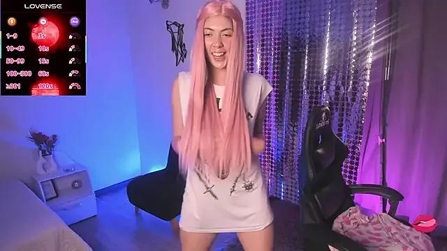 Aurora_Hotson on StripChat 