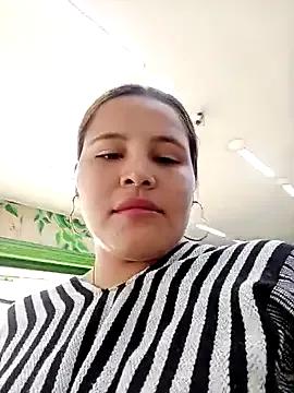Bichota_25 on StripChat 