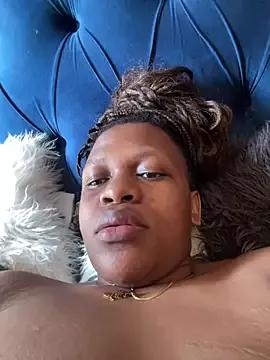 Boneca25 on StripChat 