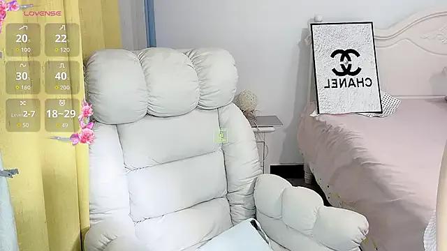 Admire 23 years old Caitlyn__ from StripChat Caitlyn__ from StripChat