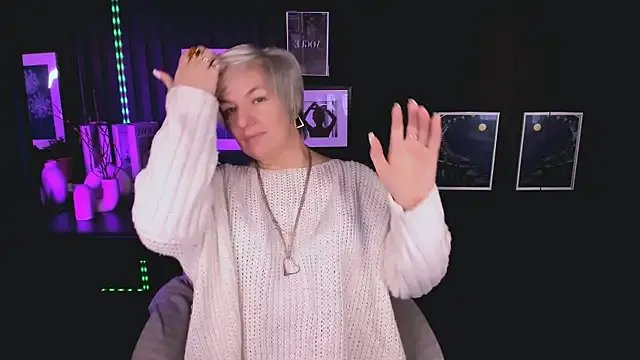 CarmenSoft from StripChat