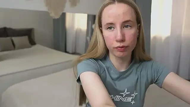 Cassie_Kelman — show pussy close-up