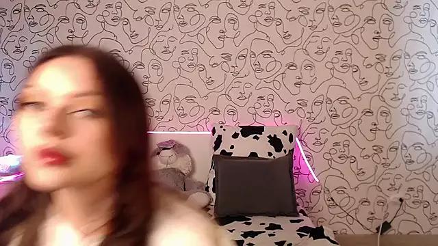 charming_peach on StripChat 