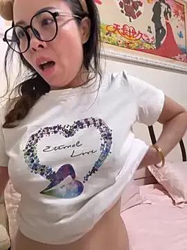 Freechat chick-888 on StripChat