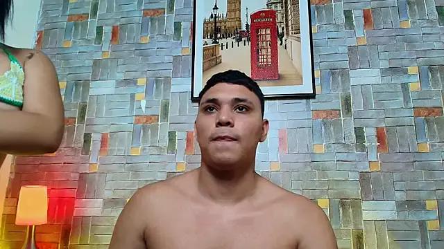 Freechat couple_lovelyds on StripChat