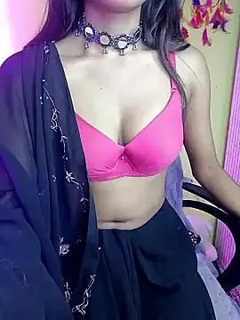 crezygirl0143 on StripChat 