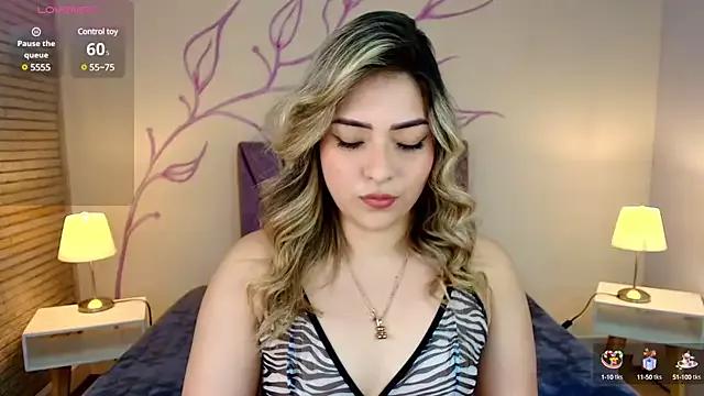DahliaMoore on StripChat 