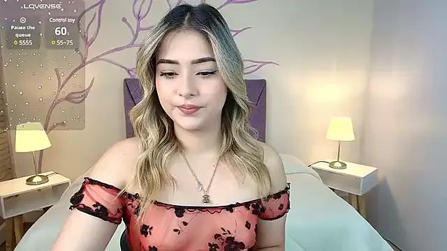 DahliaMoore on StripChat 