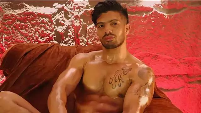 DannSaenz on StripChat 