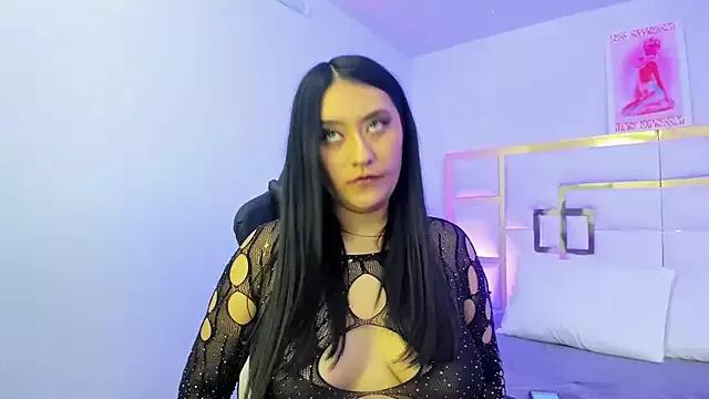 DiCarloNaty on StripChat 