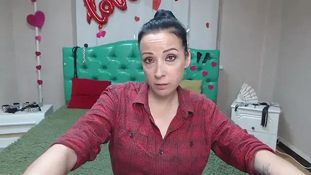 ElizabethSho on StripChat 