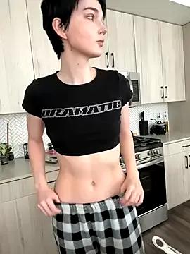 Ella-Blue on StripChat 