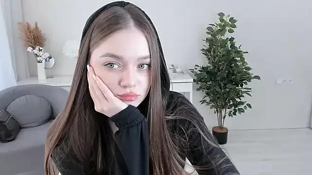 ElviaBelger on StripChat 