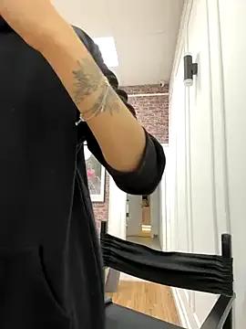 EmmaStars_ on StripChat
