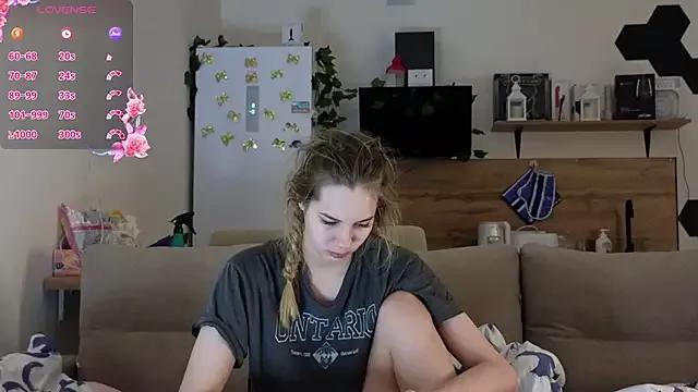 Girl_alone_home on StripChat 