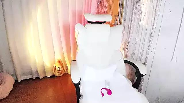 hebe-02 on StripChat 