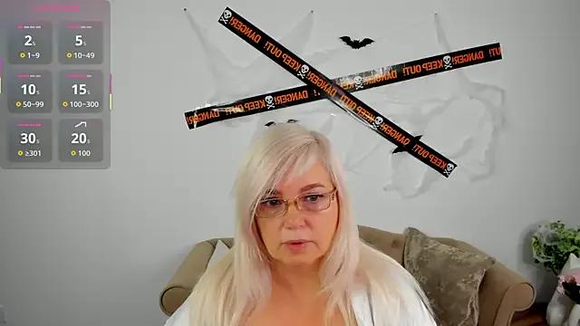 Dirty Hella_Fabel wants you to fuck her body now Hella_Fabel from StripChat