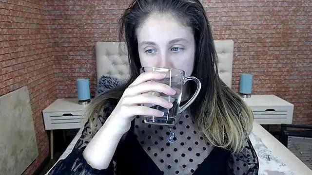 Freechat Holliy_Cooper on StripChat