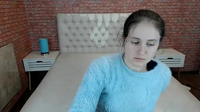 Holliy_Cooper from StripChat