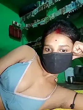 Hoty_girl_143 on StripChat 