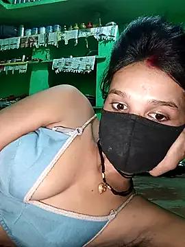 Hoty_girl_143 on StripChat 