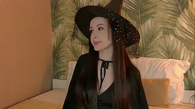 IdaMack from StripChat