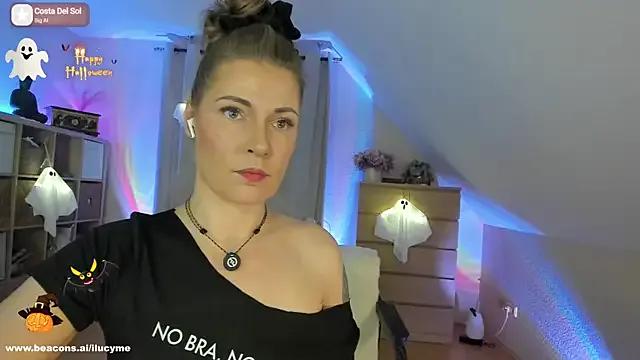 Join Ilucyme, she wants to masturbate for you ilucyme from StripChat