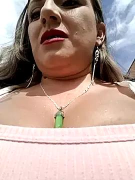 Isabellaa_Garcia_ on StripChat 