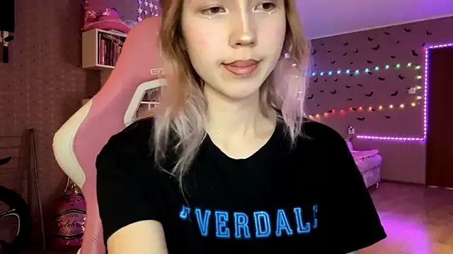 Jerrieberry from StripChat