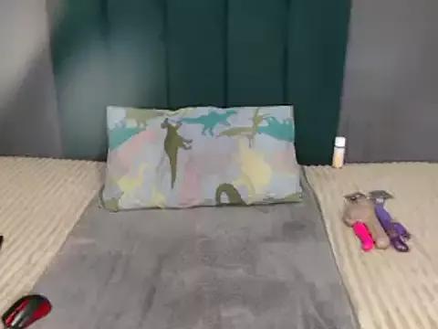 JuicyBigClitt on StripChat 