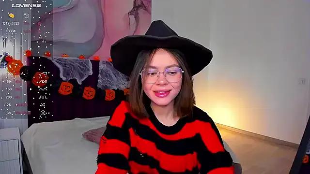 Naked Kelly_Cuutie wants you to fuck her body now Kelly_Cuutie from StripChat