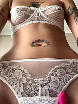 kikidoll on StripChat 