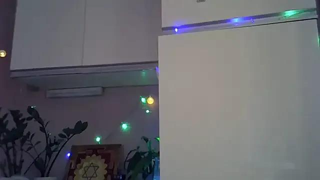 Krystal_82 from StripChat