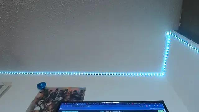 Private lorenitha_20 on StripChat