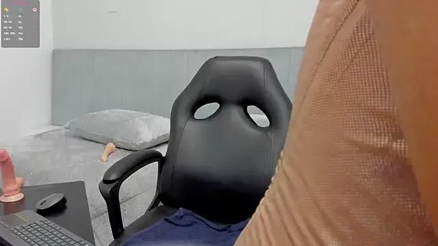 loress_ass_mature on StripChat 
