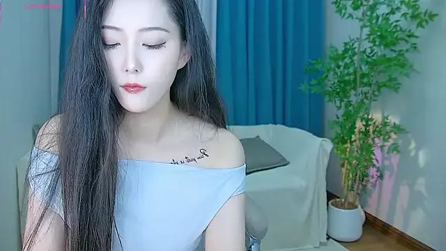LuckyStarYou on StripChat 