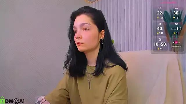 Luna-Moon on StripChat 