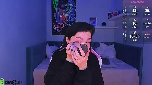 Luna-Moon on StripChat 