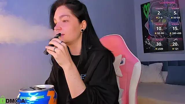 Luna-Moon on StripChat 
