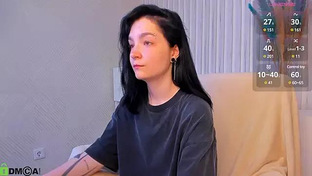 Luna-Moon on StripChat 