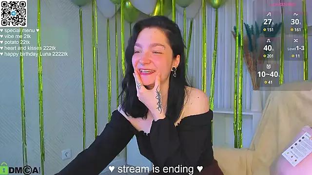 Luna-Moon on StripChat 