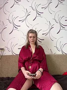 Lusi_Luxary on StripChat 