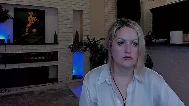 MariemLui on StripChat 