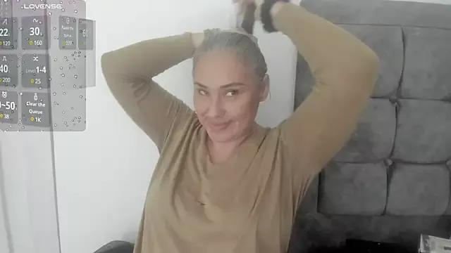 mature_gold on StripChat 