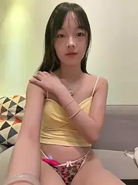 Join naked slut Meimei_x meimei_x from StripChat