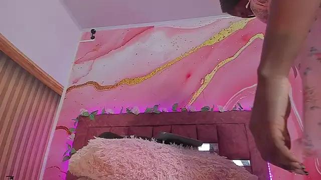 Freechat melody_paris on StripChat