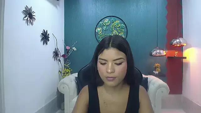Mia_ynocolucci on StripChat 