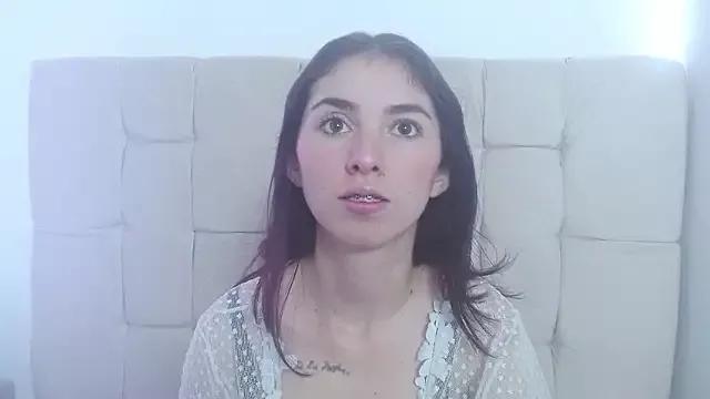 mildre303av on StripChat 